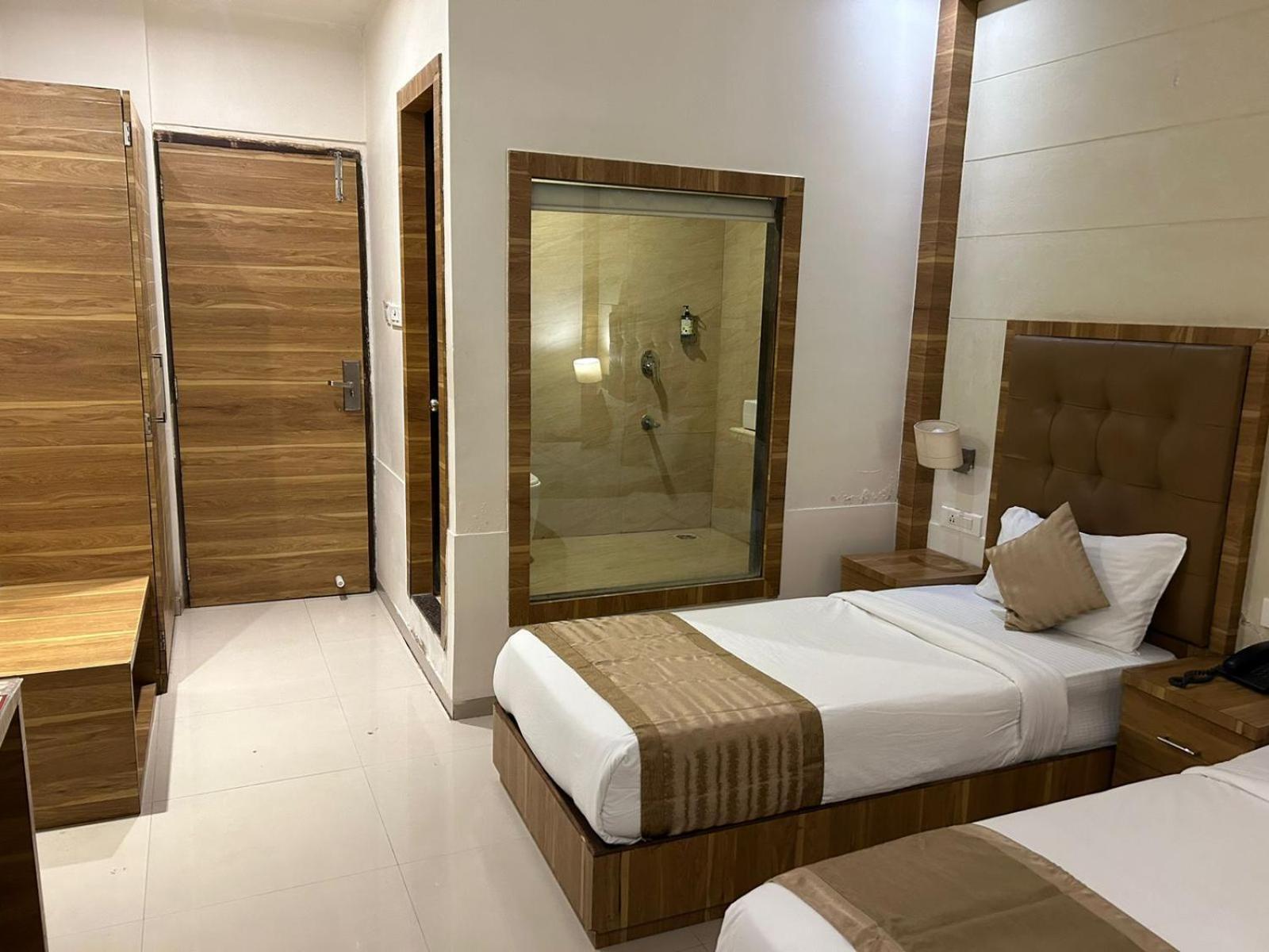 Hotel Bkc Mannat Bombay Esterno foto