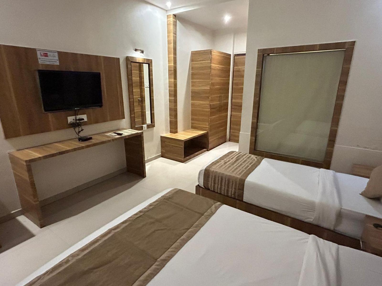 Hotel Bkc Mannat Bombay Esterno foto