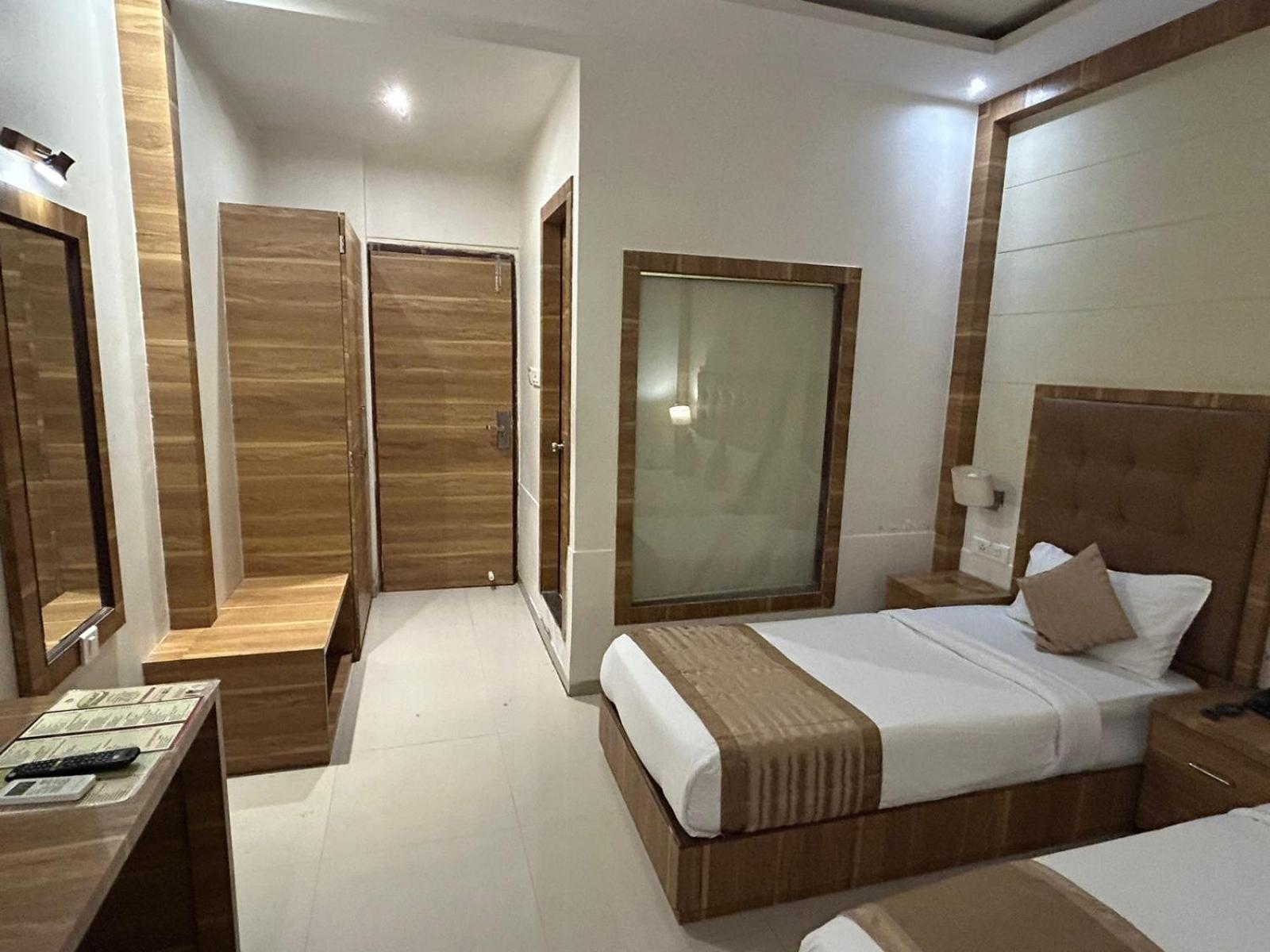 Hotel Bkc Mannat Bombay Esterno foto